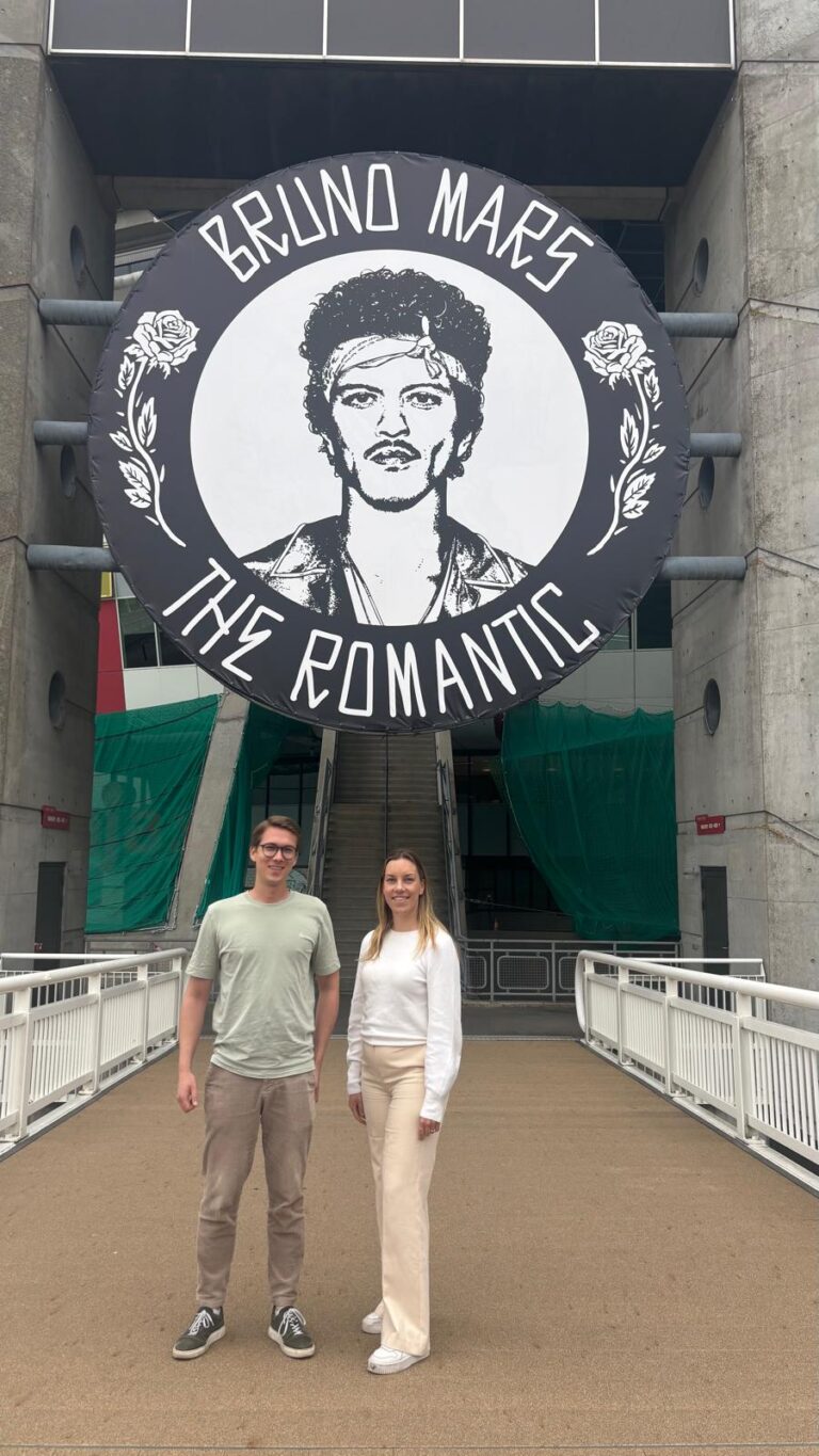 Gijs en Lisa an de slag in Amsterdam!
